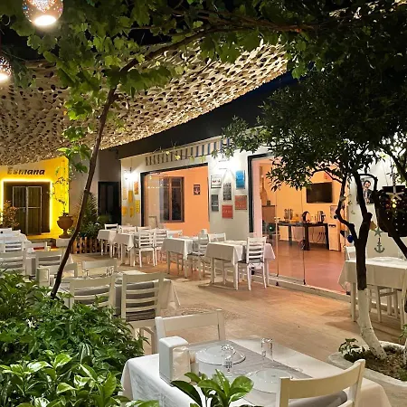 Hotel Esmana