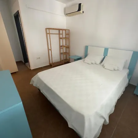 Esmana Hotel
